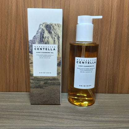 Skin1004 Centella Asiatica Essence Liquid Hydrating and Moisturizing Repair and Relieve Acne